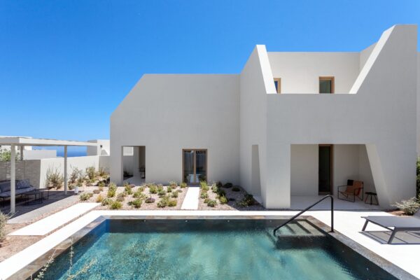 NOUS-Santorini-Pool-Bungalows-1